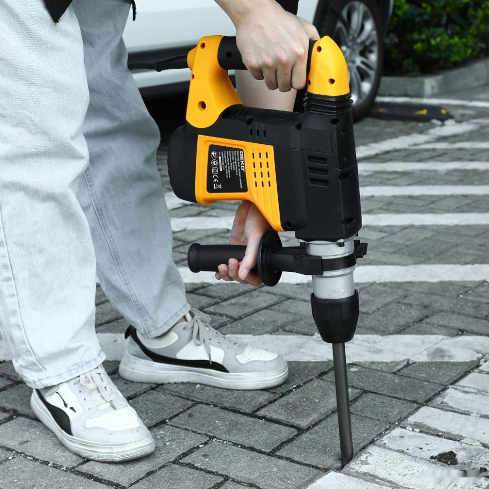 Перфоратор Deko DKH1900 (кейс) Перфоратор Deko DKH1900 (кейс)