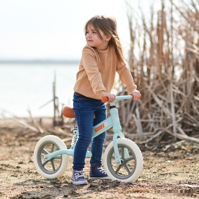 Беговел Lorelli Wind (красный) Беговел Lorelli Wind (красный)