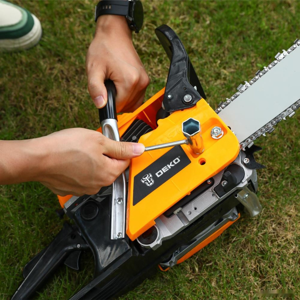 Бензопила Deko DKCHS 52-18 065-1223 Бензопила Deko DKCHS 52-18 065-1223