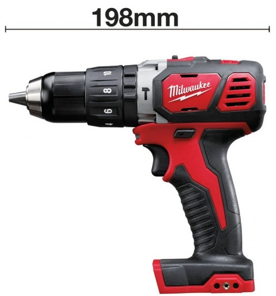 Дрель-шуруповерт Milwaukee M18 BPD-202C Дрель-шуруповерт Milwaukee M18 BPD-202C