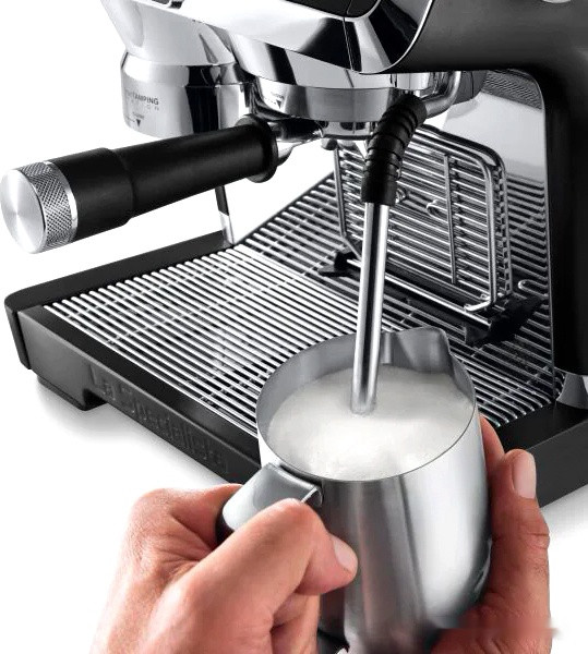 Рожковая помповая кофеварка Delonghi La Specialista EC9355.BM Рожковая помповая кофеварка Delonghi La Specialista EC9355.BM