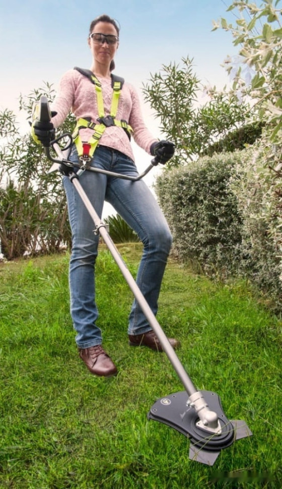 Триммер Ryobi RBC18X20B4F (с 1-м АКБ) Триммер Ryobi RBC18X20B4F (с 1-м АКБ)