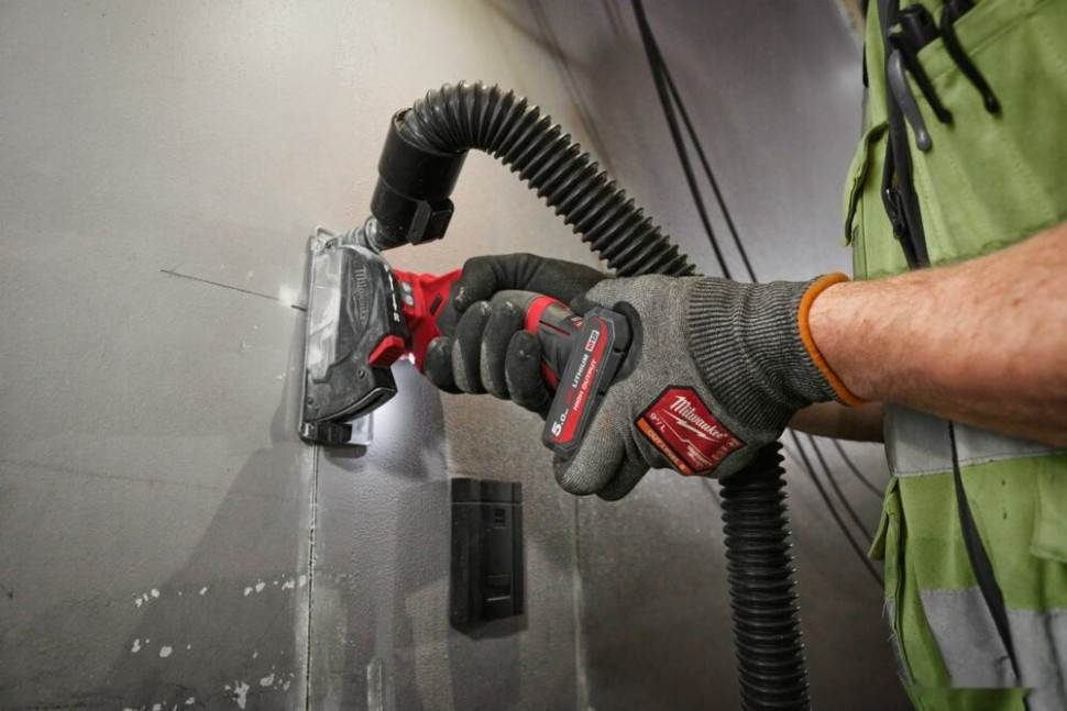 Аккумулятор для инструмента Milwaukee M12 M12HB5 4932480165 (12В/5 Ач) Аккумулятор для инструмента Milwaukee M12 M12HB5 4932480165 (12В/5 Ач)