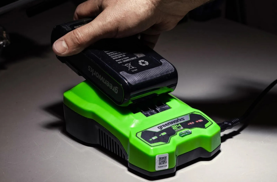 Аккумулятор для инструмента Greenworks G24B4+ (2940407) Аккумулятор для инструмента Greenworks G24B4+ (2940407)