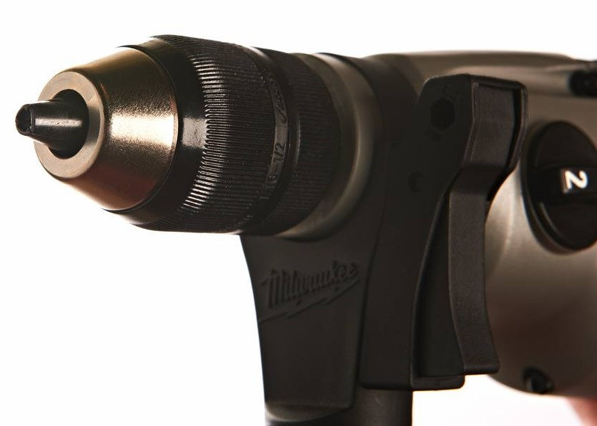 Дрель ударная Milwaukee PD2E 22 R