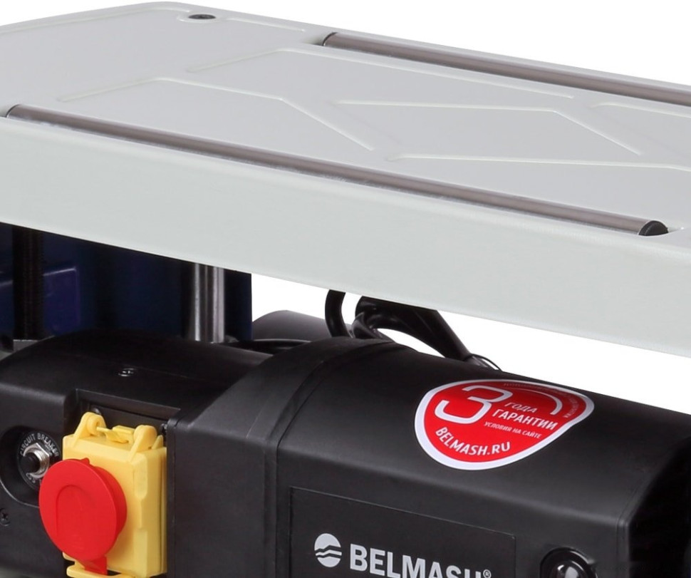 Деревообрабатывающий станок Белмаш P1800 Деревообрабатывающий станок Белмаш P1800