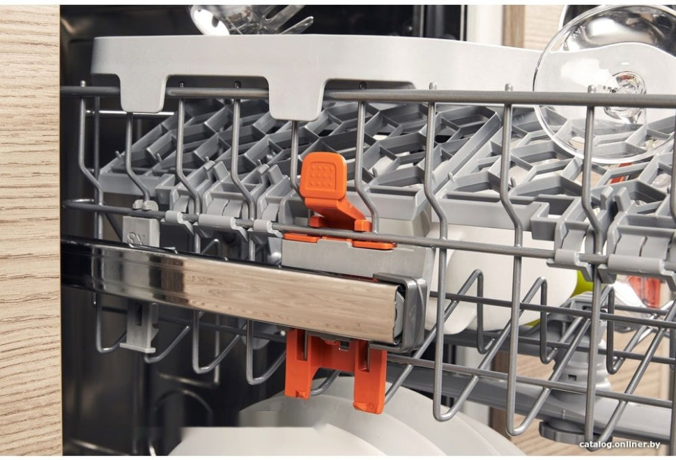 Посудомоечная машина Hotpoint-Ariston HSIC 3T127 C Посудомоечная машина Hotpoint-Ariston HSIC 3T127 C