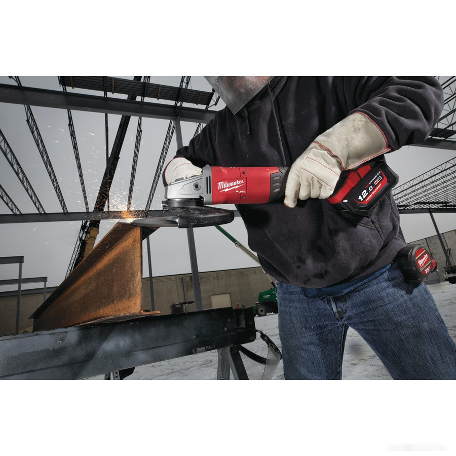 Угловая шлифмашина Milwaukee M18 Fuel M18FLAG230XPDB-121C 4933464115 (с 1-им АКБ, кейс) Угловая шлифмашина Milwaukee M18 Fuel M18FLAG230XPDB-121C 4933464115 (с 1-им АКБ, кейс)
