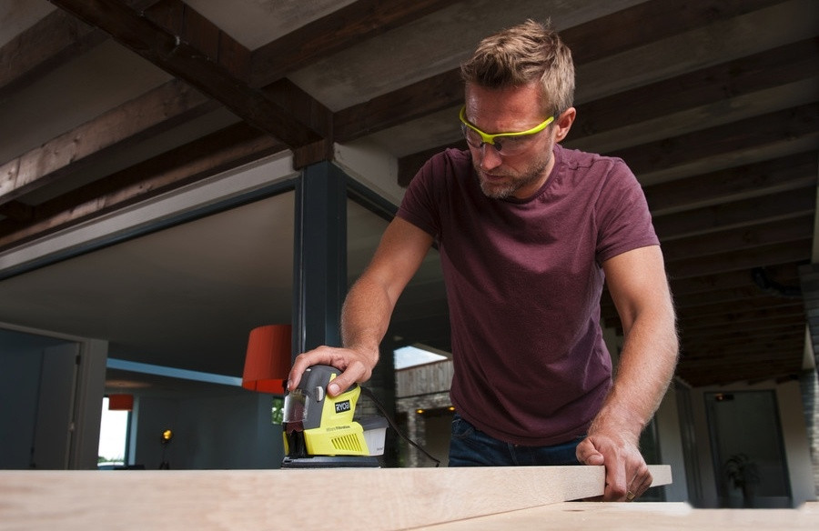 Шлифовальная машина Ryobi RMS180-S