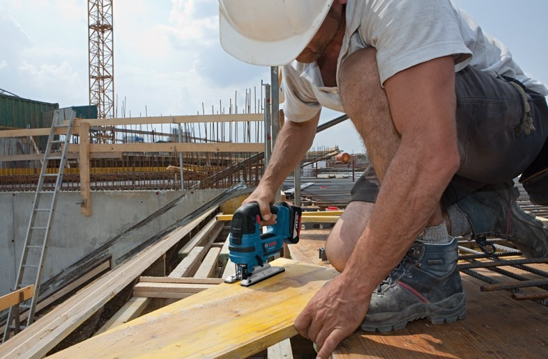 Лобзик Bosch GST 18 V-LI B Professional Лобзик Bosch GST 18 V-LI B Professional