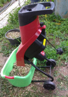 Электрический измельчитель Elitech ИВС 2400