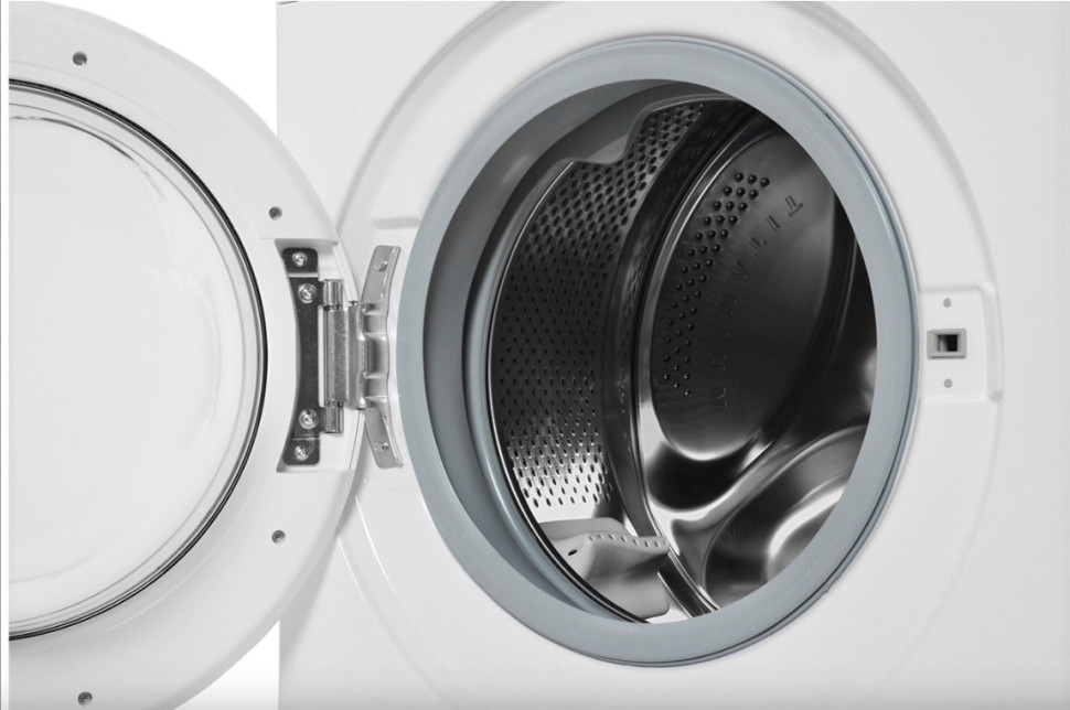 Стиральная машина Indesit BWE 81282 L Стиральная машина Indesit BWE 81282 L