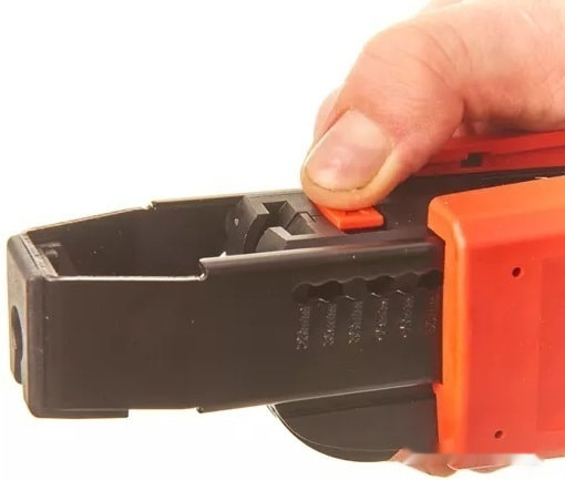 Шуруповерт для гипсокартона Milwaukee M18 FSGC-202X 4933459199 (с 2-мя АКБ, кейс) Шуруповерт для гипсокартона Milwaukee M18 FSGC-202X 4933459199 (с 2-мя АКБ, кейс)