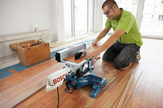 Торцовочная пила Bosch GTM 12 JL Professional Торцовочная пила Bosch GTM 12 JL Professional