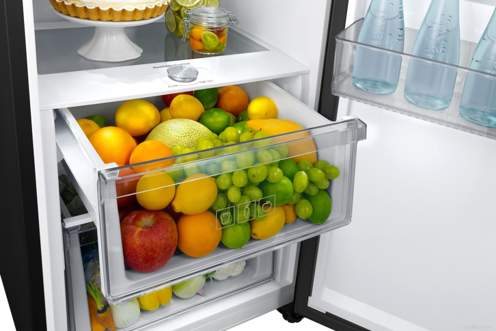 Однокамерный холодильник Samsung RR39C7EC5B1/EF Однокамерный холодильник Samsung RR39C7EC5B1/EF