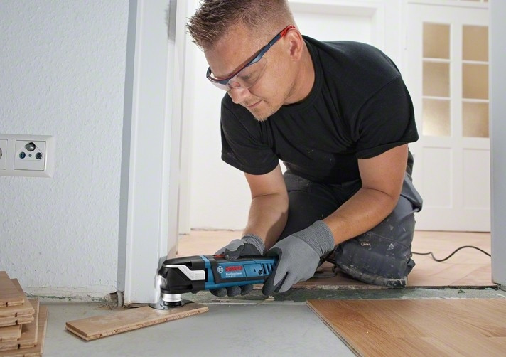 Шлифовальная машина Bosch GOP 40-30 Шлифовальная машина Bosch GOP 40-30