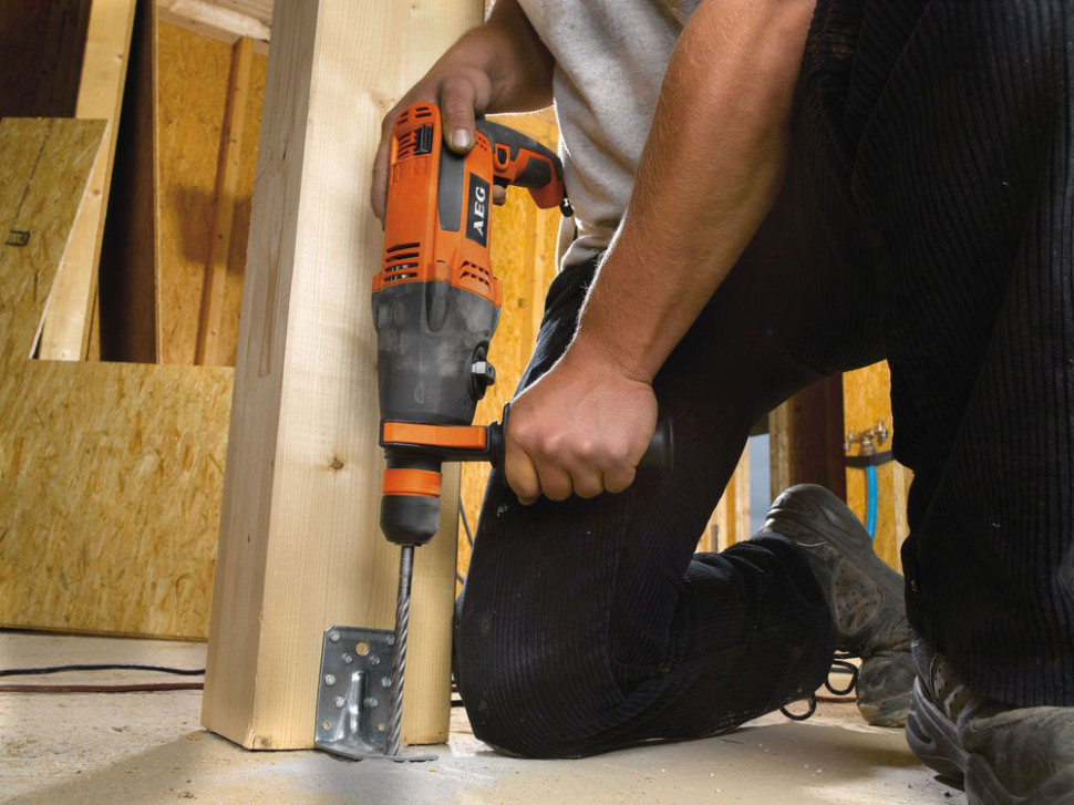 Перфоратор AEG Powertools KH 26 XE