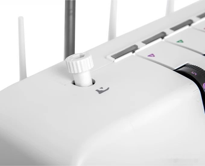 Оверлок Necchi 5600D Оверлок Necchi 5600D