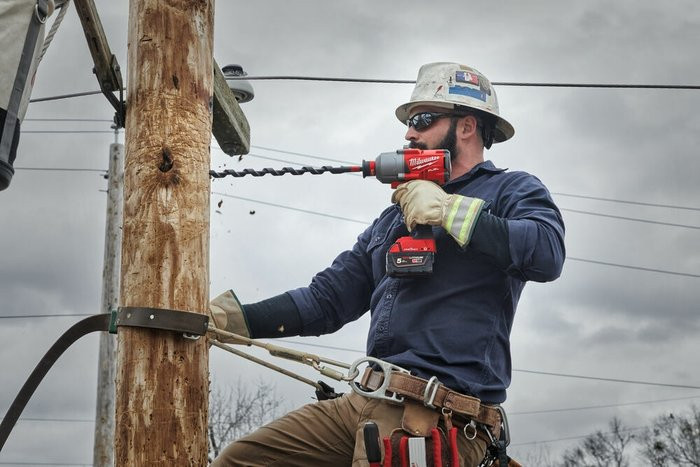 Гайковерт Milwaukee M18 FUEL M18ONEFHIWH716-0X 4933479152 (без АКБ, кейс) Гайковерт Milwaukee M18 FUEL M18ONEFHIWH716-0X 4933479152 (без АКБ, кейс)