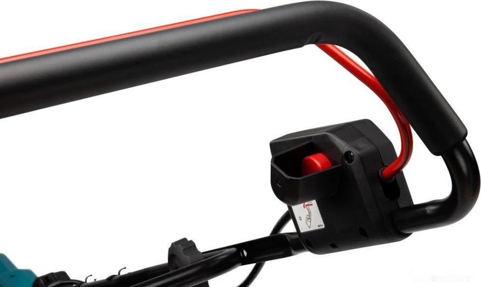 Газонокосилка Makita DLM382PT2 (с 2-мя АКБ) Газонокосилка Makita DLM382PT2 (с 2-мя АКБ)