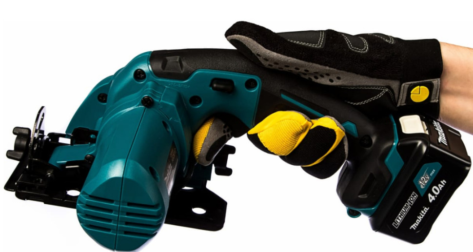 Дисковая (циркулярная) пила Makita HS301DSME (с 2-мя АКБ 4 Ah, кейс)