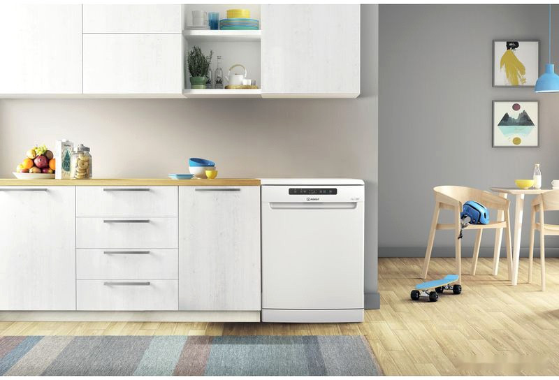 Посудомоечная машина Indesit DFC 2B+16