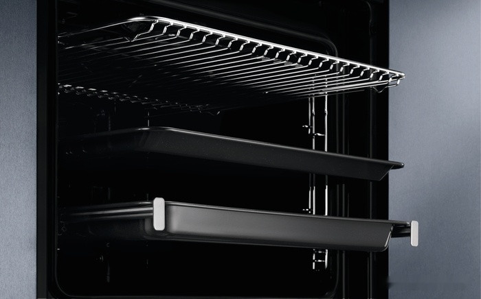 Духовой шкаф Electrolux EOE7C31Z Духовой шкаф Electrolux EOE7C31Z