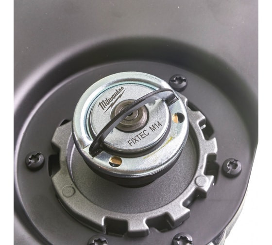 Угловая шлифмашина Milwaukee M18 Fuel FLAG230 XPDB-0С 4933464113 (без АКБ) Угловая шлифмашина Milwaukee M18 Fuel FLAG230 XPDB-0С 4933464113 (без АКБ)