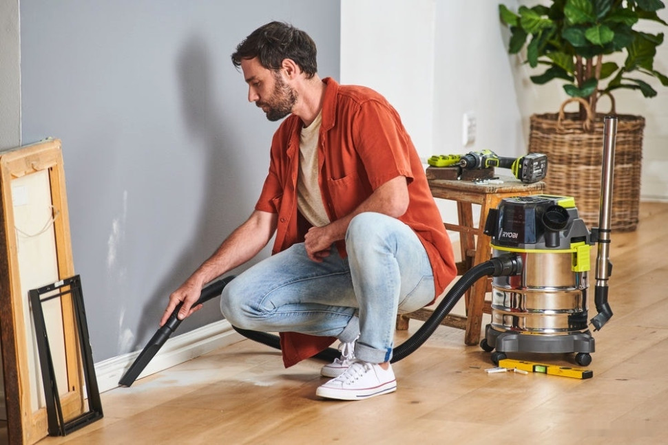 Пылесос Ryobi R18WDV-0 (без батареи) Пылесос Ryobi R18WDV-0 (без батареи)