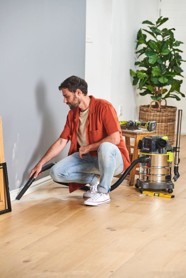 Пылесос Ryobi R18WDV-0 (без батареи) Пылесос Ryobi R18WDV-0 (без батареи)