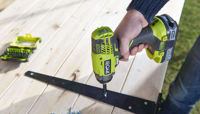 Винтовёрт Ryobi R18ID3-0