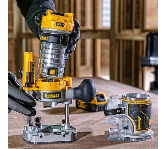 Фрезер DeWALT DCW604N-XJ (без АКБ) Фрезер DeWALT DCW604N-XJ (без АКБ)