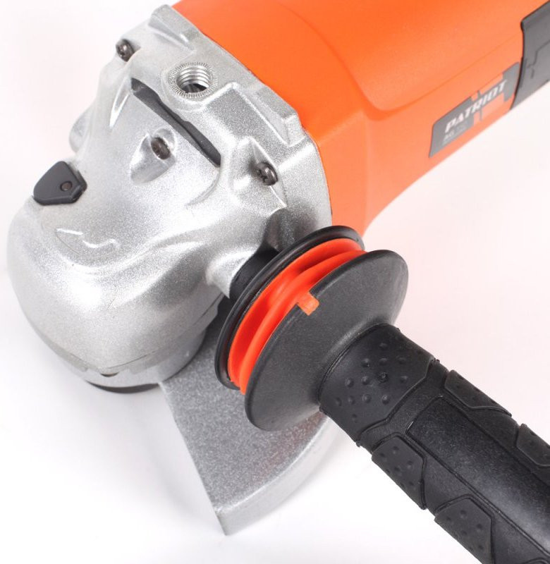 Угловая шлифмашина Patriot AG 150 Угловая шлифмашина Patriot AG 150