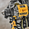 Дрель-шуруповерт DeWALT DCD800H2T (с 2-мя АКБ 5 Ач, кейс) Дрель-шуруповерт DeWALT DCD800H2T (с 2-мя АКБ 5 Ач, кейс)