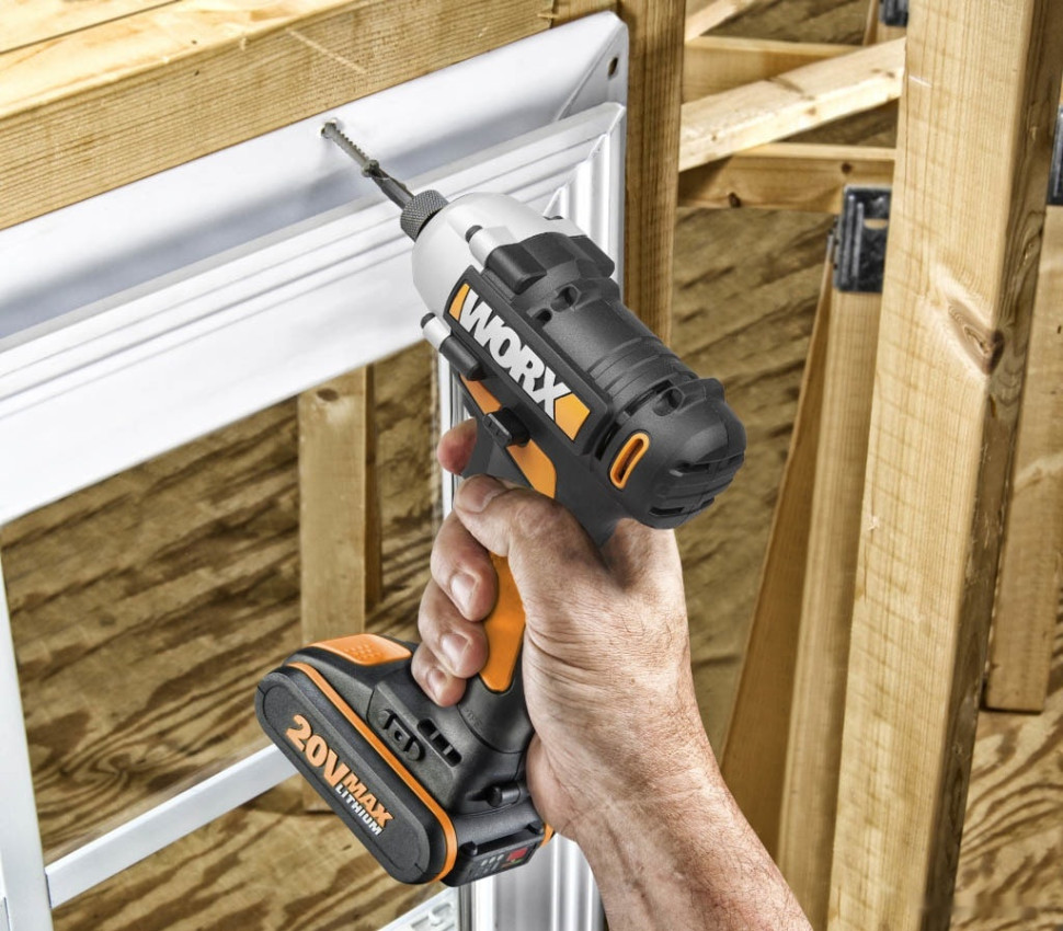 Винтоверт Worx WX290.1 (с 2-мя АКБ, кейс)