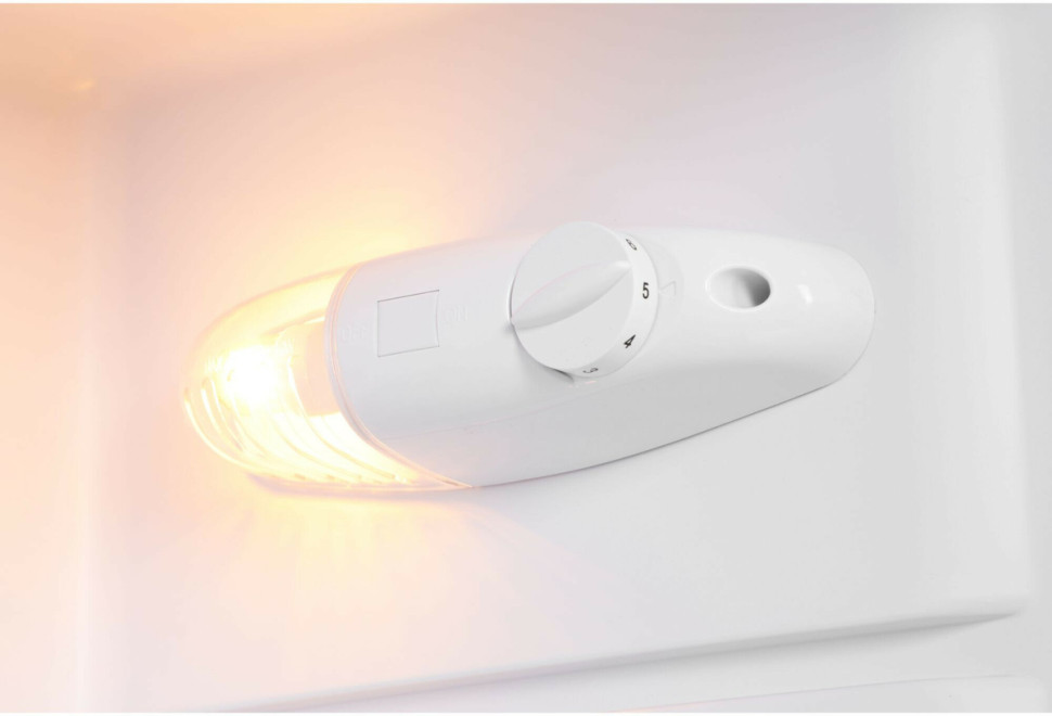 Холодильник с верхней морозильной камерой SunWind SCT257 Холодильник с верхней морозильной камерой SunWind SCT257