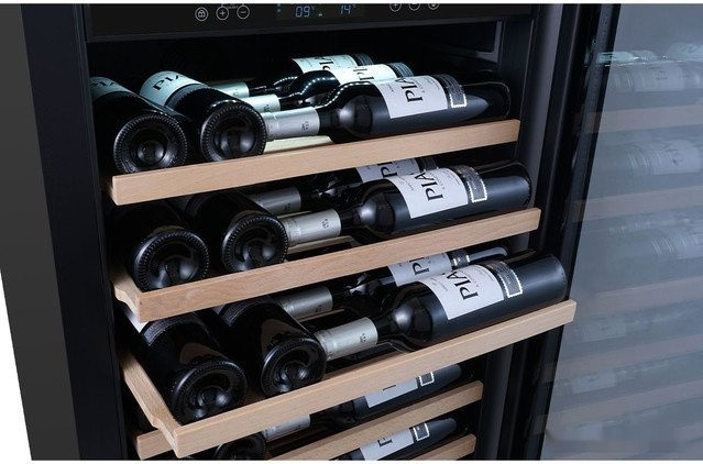 Винный шкаф Libhof Sommelier SMD-110 slim black