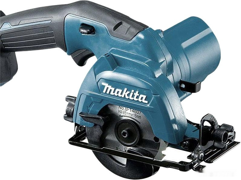 Дисковая (циркулярная) пила Makita HS301DWME (с 2-мя АКБ 4 Ah) Дисковая (циркулярная) пила Makita HS301DWME (с 2-мя АКБ 4 Ah)