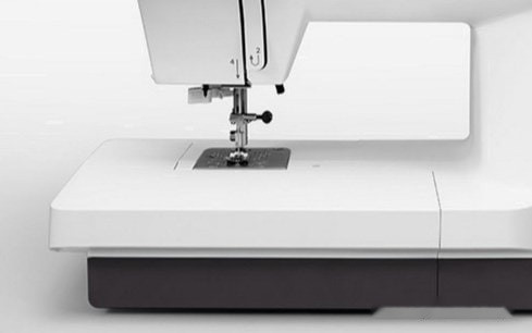 Электромеханическая швейная машина Janome 1522DG Электромеханическая швейная машина Janome 1522DG