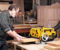 Деревообрабатывающий станок DeWALT DW735