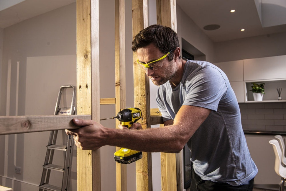 Винтоверт Ryobi RID18C-0 5133004938 (без АКБ)