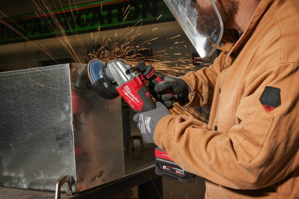 Угловая шлифмашина Milwaukee M18 Fuel One-Key M18FSAGSVO125X-0X 4933493552 (без АКБ, кейс) Угловая шлифмашина Milwaukee M18 Fuel One-Key M18FSAGSVO125X-0X 4933493552 (без АКБ, кейс)