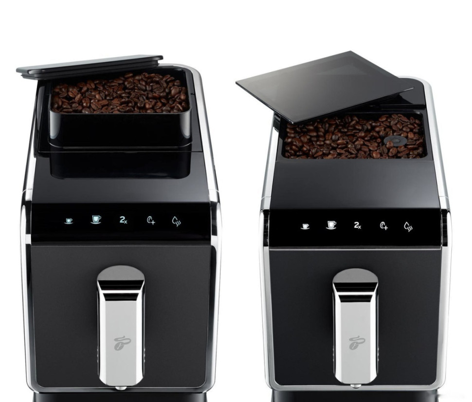 Кофемашина Tchibo Esperto Caffe (антрацит) Кофемашина Tchibo Esperto Caffe (антрацит)