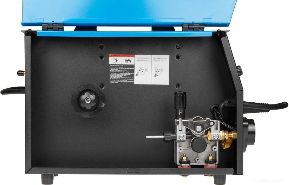 Сварочный инвертор Solaris TOPMIG-226 (горелка 5 м) Сварочный инвертор Solaris TOPMIG-226 (горелка 5 м)