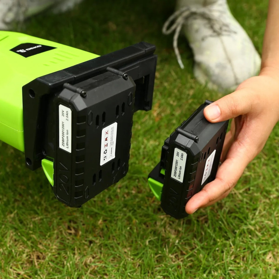 Триммер Deko DKTR40 (с 2-мя АКБ) Триммер Deko DKTR40 (с 2-мя АКБ)