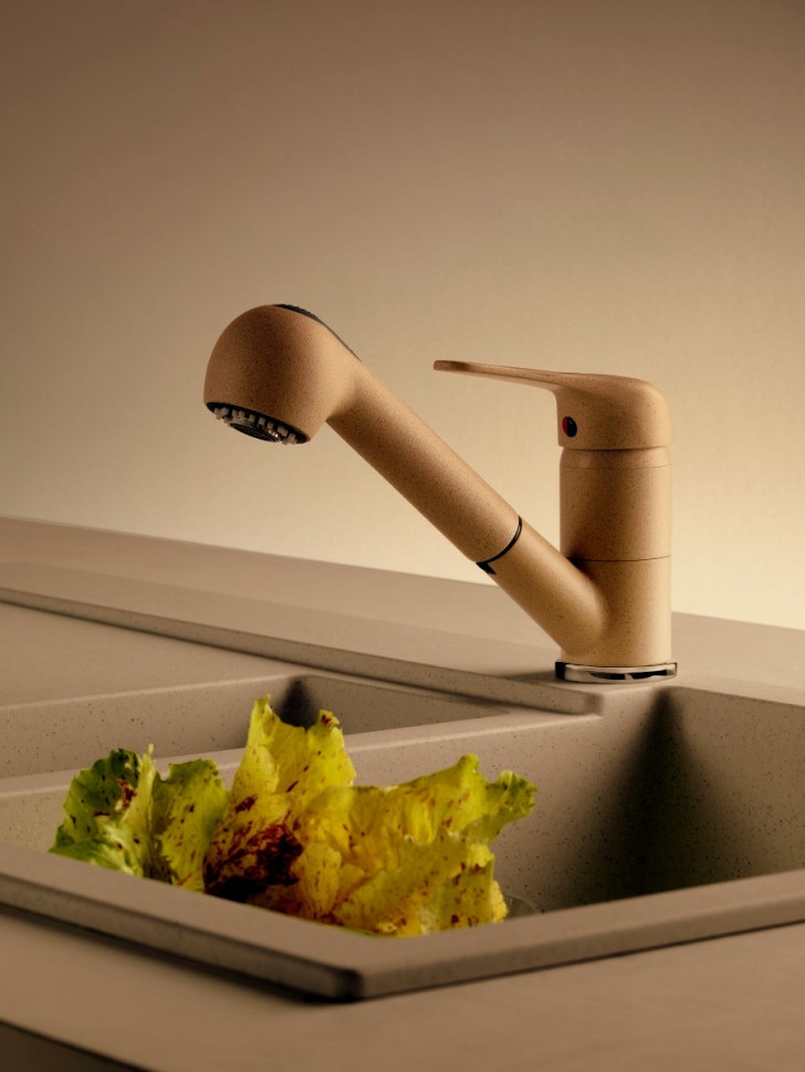 Смеситель Franke Novara Plus миндаль (с выдвижным шлангом) Смеситель Franke Novara Plus миндаль (с выдвижным шлангом)