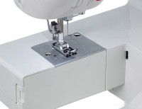 Электромеханическая швейная машина Veritas Laura