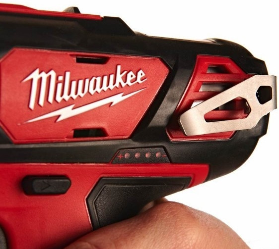 Дрель безударная Milwaukee M12BDD-0 Дрель безударная Milwaukee M12BDD-0