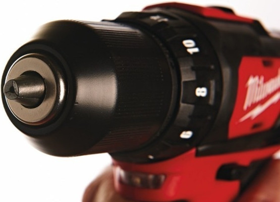 Дрель безударная Milwaukee M12BDD-0 Дрель безударная Milwaukee M12BDD-0