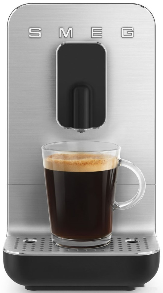Эспрессо кофемашина Smeg BCC01BLMEU Эспрессо кофемашина Smeg BCC01BLMEU